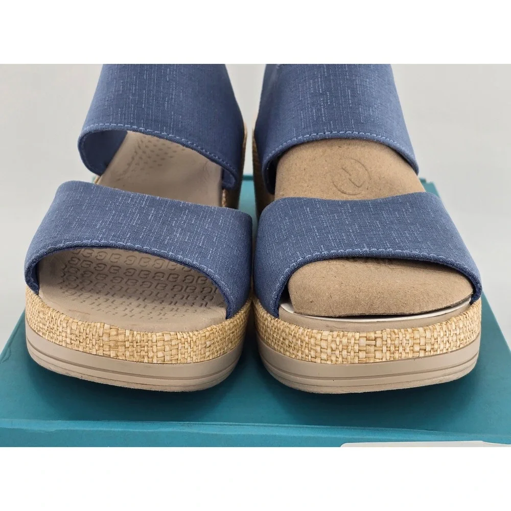 Bzees Reveal Wedge Sandals Womens 8.5W Blue Stretch Espadrille - NEW